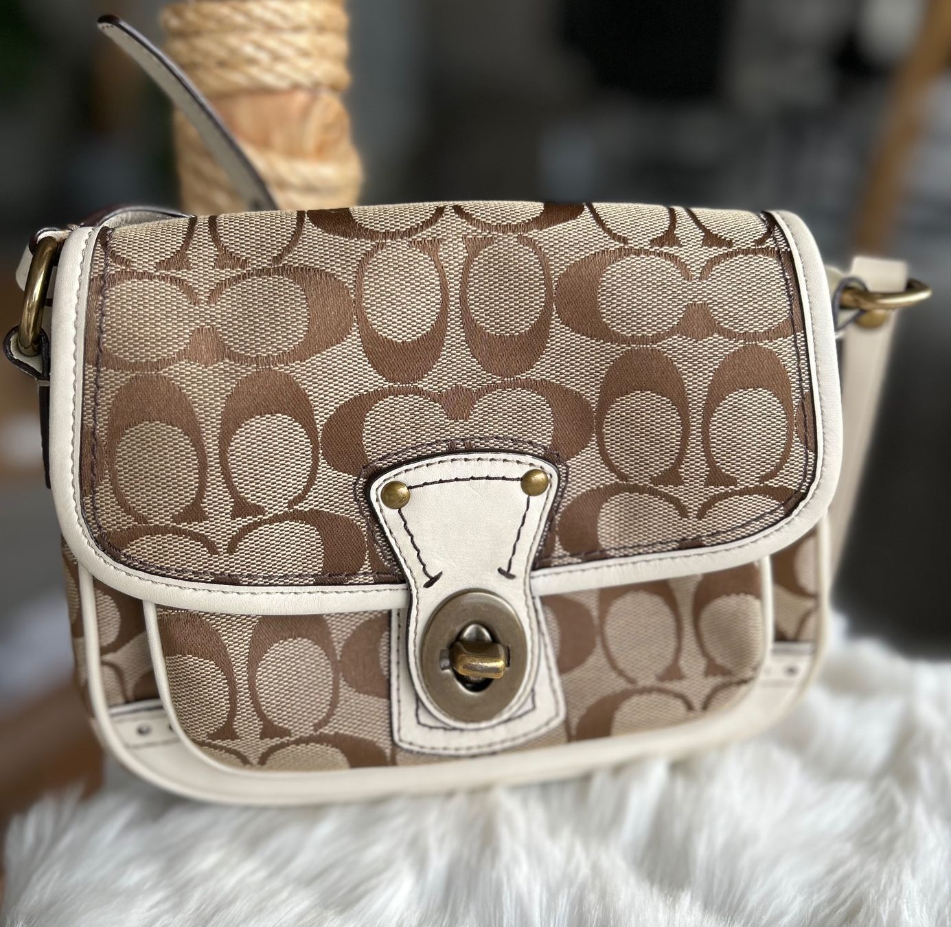 Coach Taschen für Damen: Vintage COACH Bag Penny Monogram – Gebraucht aus Oberengstringen von Bechi