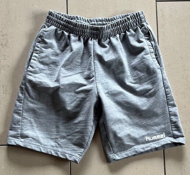 Hummel Hosen: Hummel Sporthose Trainer Trainingshose – Gebraucht aus Horgen von Chuschiwuschi