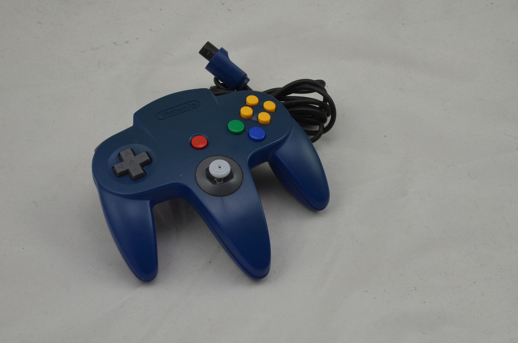 Altri accessori: N64 Original Controller (akzeptabel) – Usato da Buchs AG venduto da SellAndBuyX 6