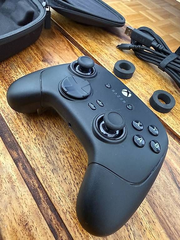 Razer Controller: Razer Wolverine V3 Pro Gamepad – Usato da Giebenach venduto da YWadl 2