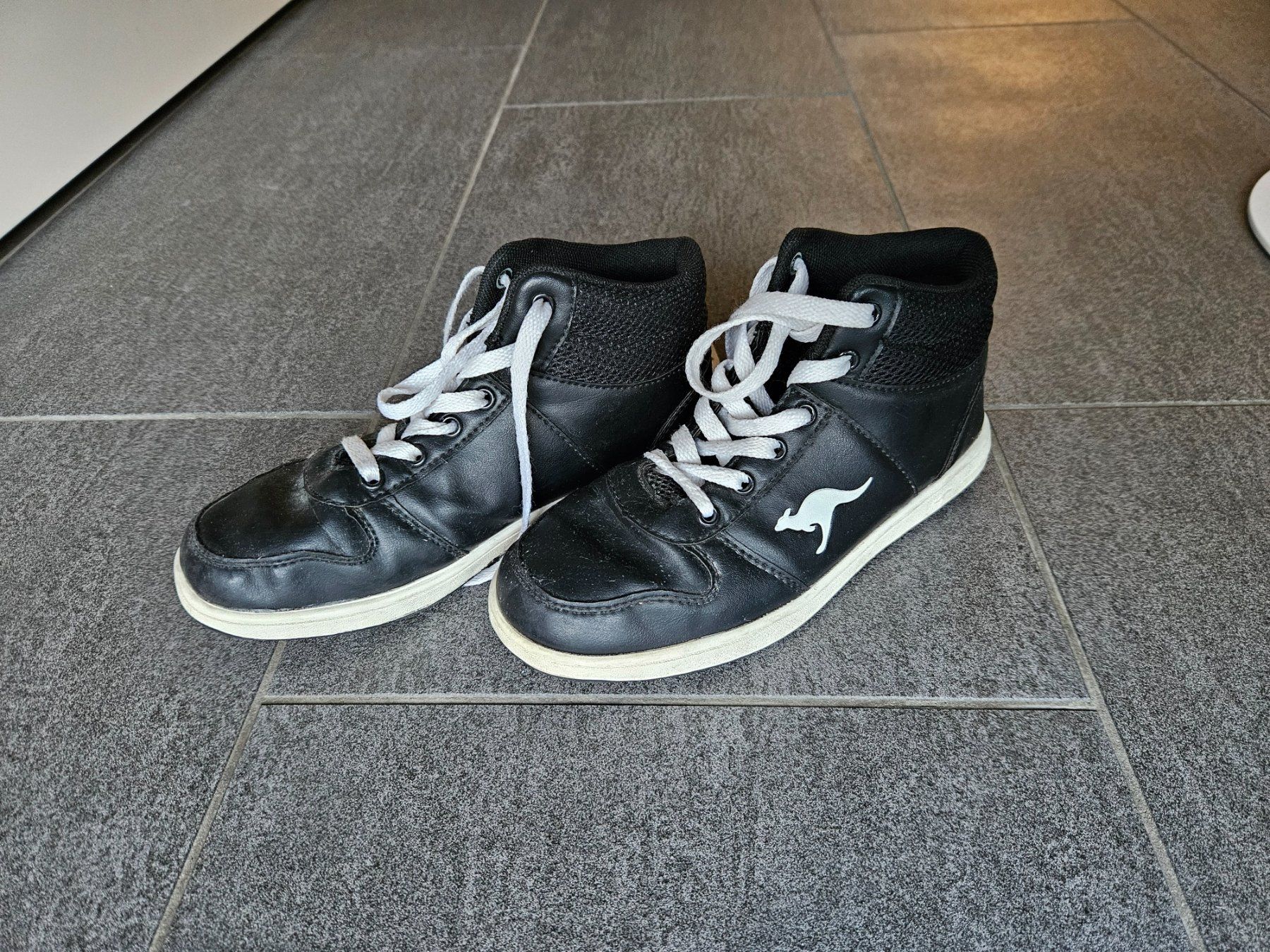 Schuhe für Mädchen: Schuhpaket 3 Paar, Grösse 33/34 – Gebraucht aus Winterthur von Dage01 3