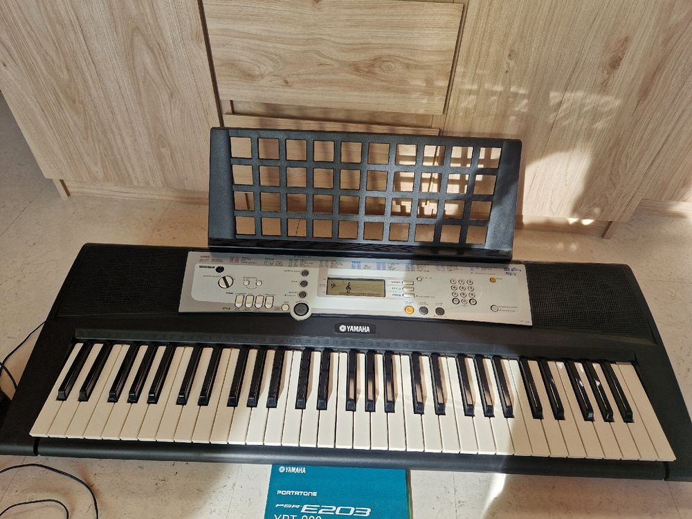 Yamaha YPT-200 Keyboard - Ideal für Einsteiger! (Gebraucht) in ...
