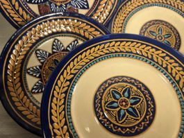 4 Assiettes Quimper France, décors perlé, fait main, vintage