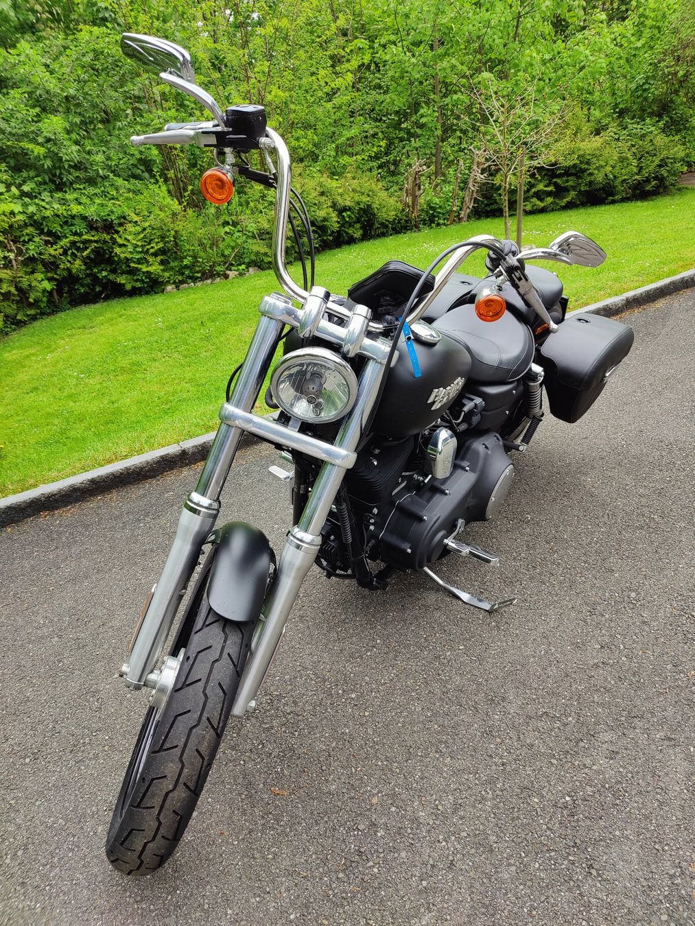 Harley-Davidson Chopper: Motorrad Harley Davidson FXDB - Schwarz-Matt – Usato da Volketswil venduto da fz-c 1
