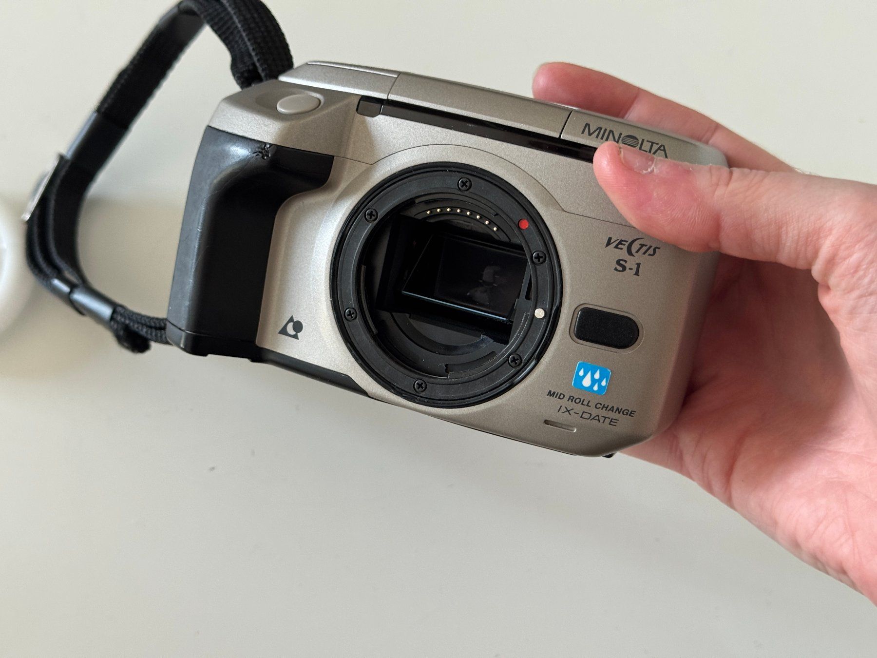 Minolta Kamera: Vintage Minolta Kamera Vectis S-1 – Gebraucht aus Rheinfelden von Eldritchwitch 1