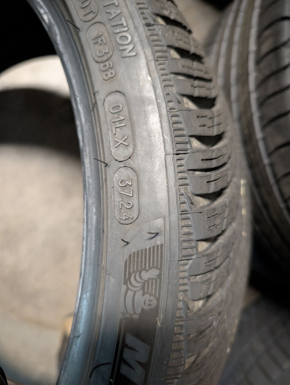 Michelin Pneus & Kompletträder: 245/35/20 Winterreifen – Gebraucht aus Dürrenäsch von Pneu-Idris 5