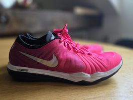 Nike Dual Fusion TR 6 Damen – Gr. 39 (25 cm)