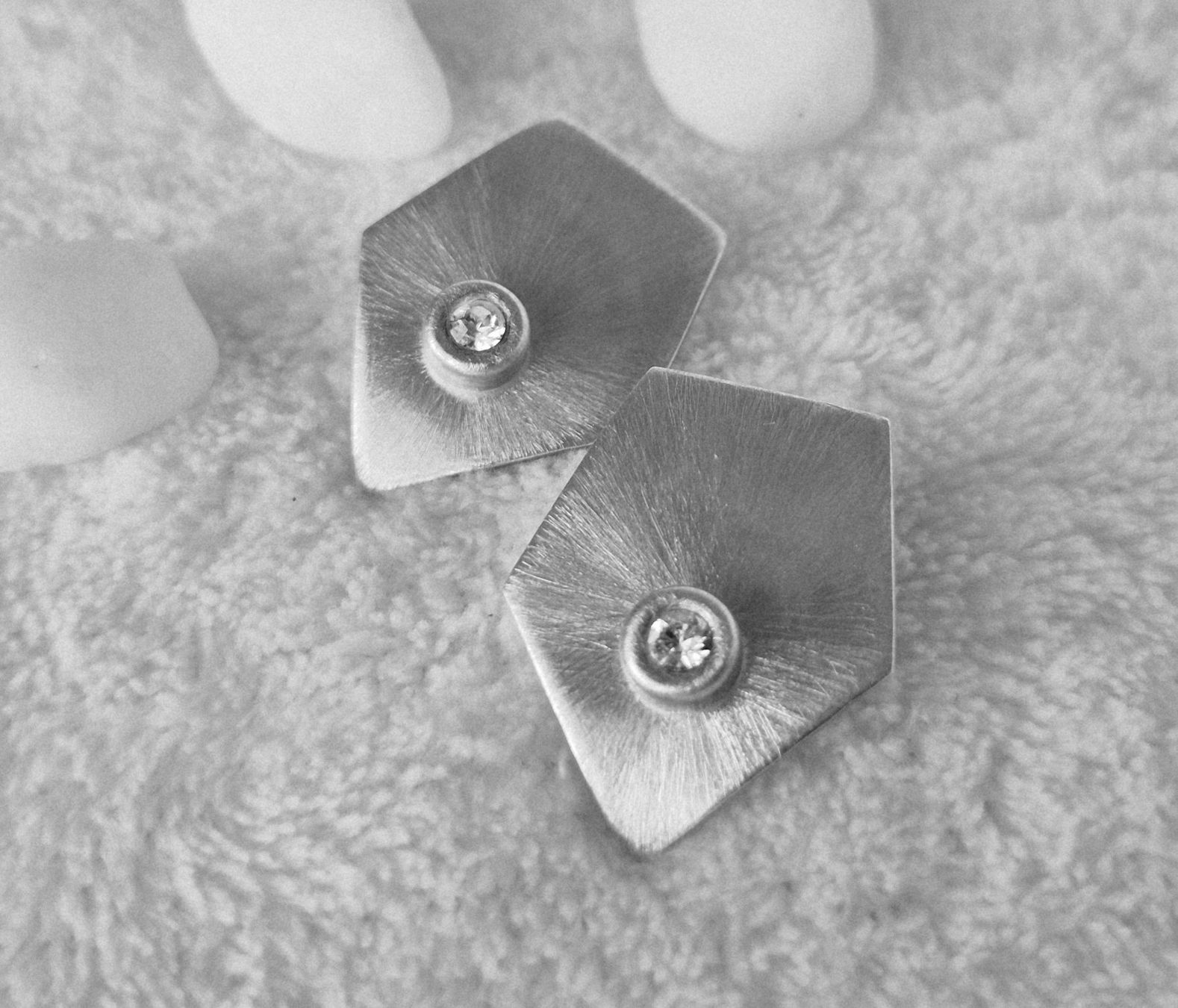 Swarovski Orecchini pendenti & Orecchini a lobo: OHRSTECKER SILBER 925 SWAROVSKI "DIAMANT"  Neu – Nuovo e nell'imballaggio originale da Dielsdorf venduto da kumsch