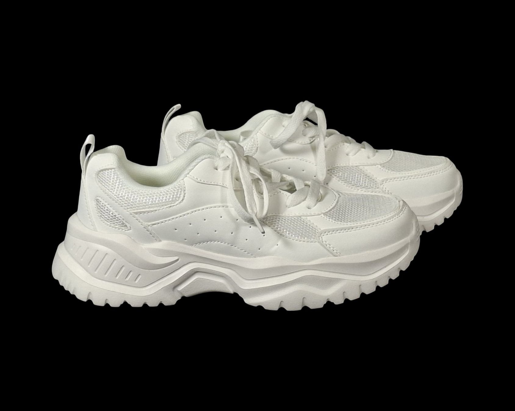 Scarpe da donna: Turnschuhe weiss Gr38 – Nuovo (secondo la descrizione) da Wil SG venduto da Restwert_Wil 2
