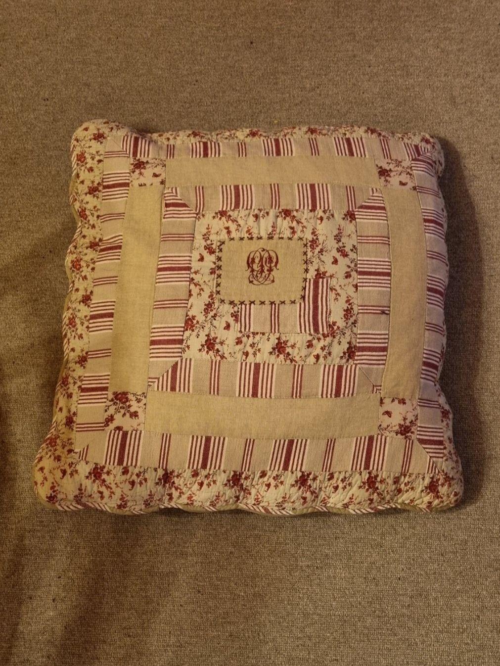 Coperte: 2x Patchwork Tagesdecken inkl. 2x Zierkissen – Usato da Oberrieden venduto da Spencer10 3