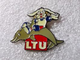 Ansteckpin 69: LTU