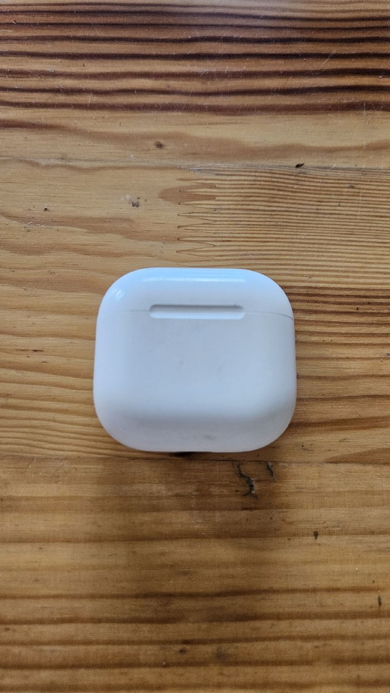 Apple Cuffie: case air pods 4 – Usato da Horgen venduto da man_s89r 2