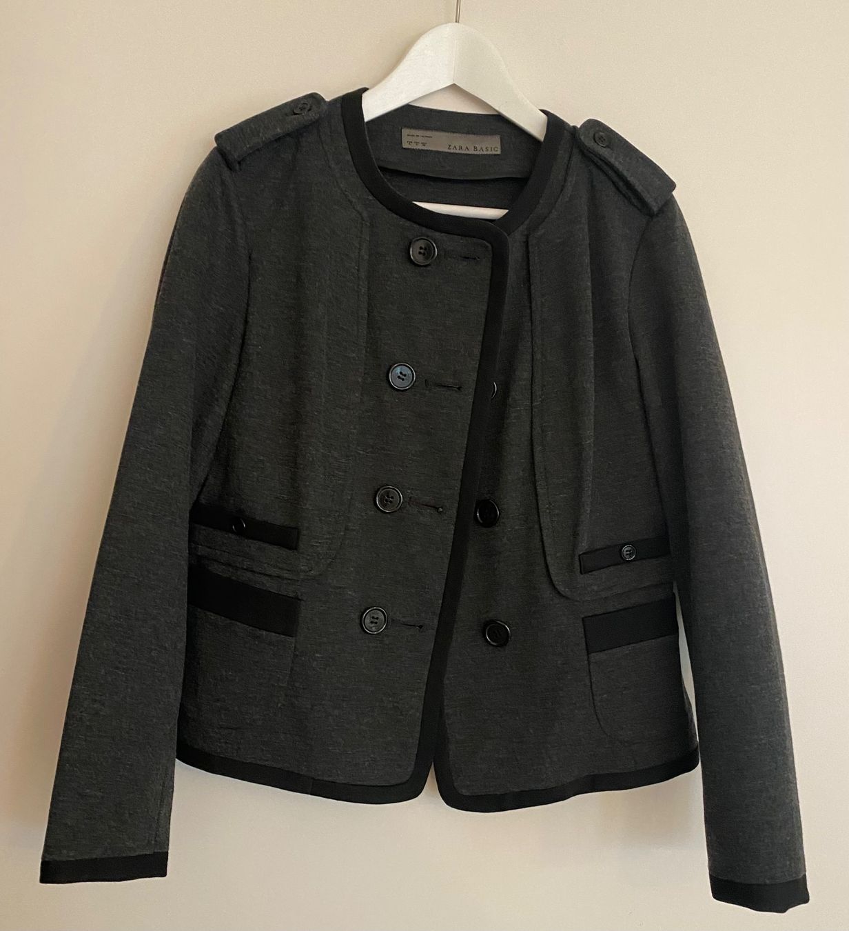 Zara Jacken: Blazer von ZARA, grau/schwarz, Gr. L – Gebraucht aus Zürich von Maria2021 1
