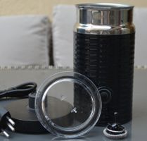 Nespresso Aeroccino 3  Milchaufschäumer mousseur à lait