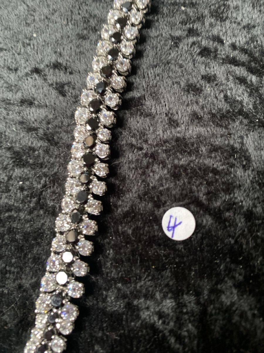 Catenine: Dekorative BlingBling Halskette, Neu 40cm – Nuovo e nell'imballaggio originale da Hunzenschwil venduto da Smiles