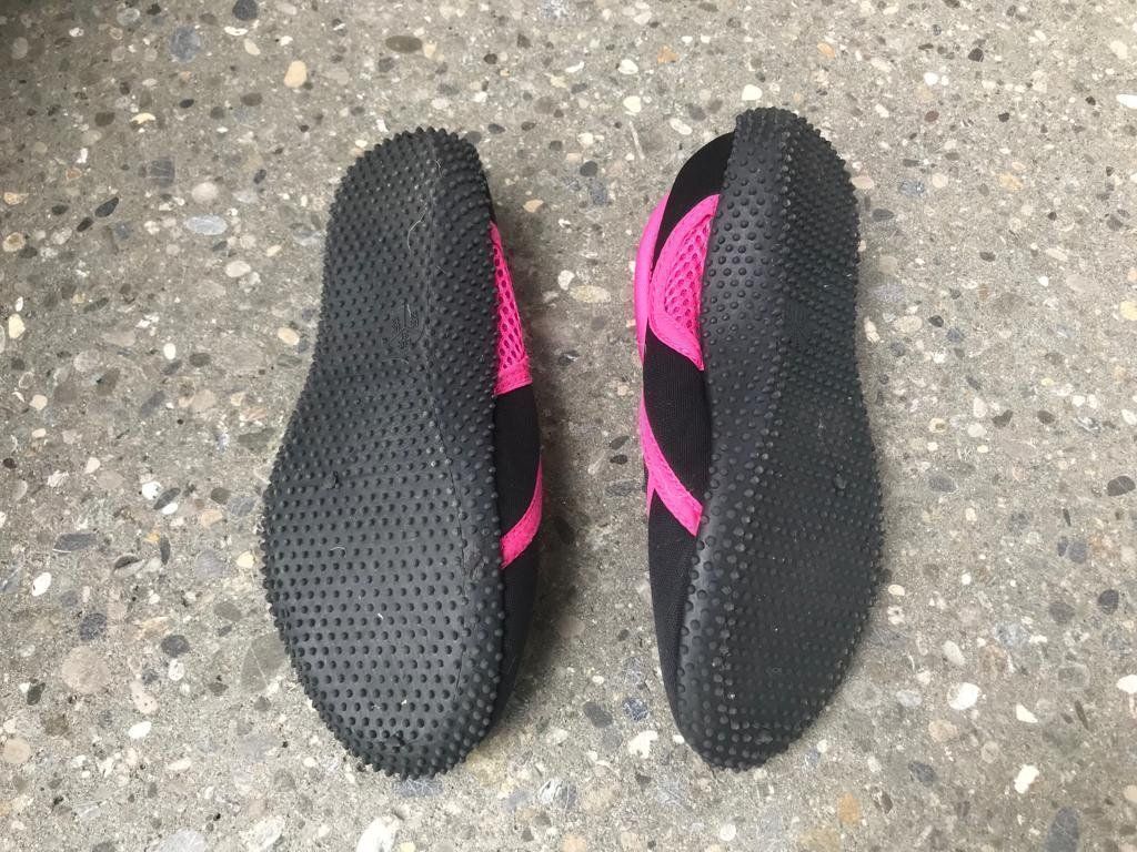 Scarpe per ragazze: Wasserschuh Gr. 31 – Usato da Mels venduto da KOSL 1