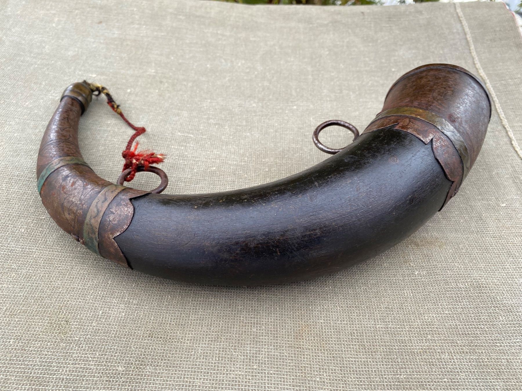 Bottiglie: seltenes antikes Pulverhorn – Usato da Feldbach venduto da Fea1 2