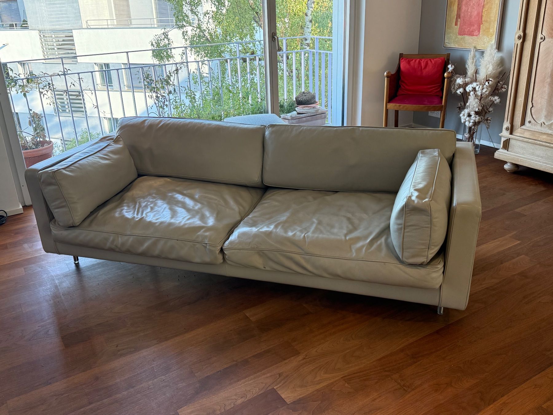 Flexform Sofas: Flexform Ledersofa, gebraucht in gutem Zustand, hellgrau – D'occasion à Zürich par Les2202 2