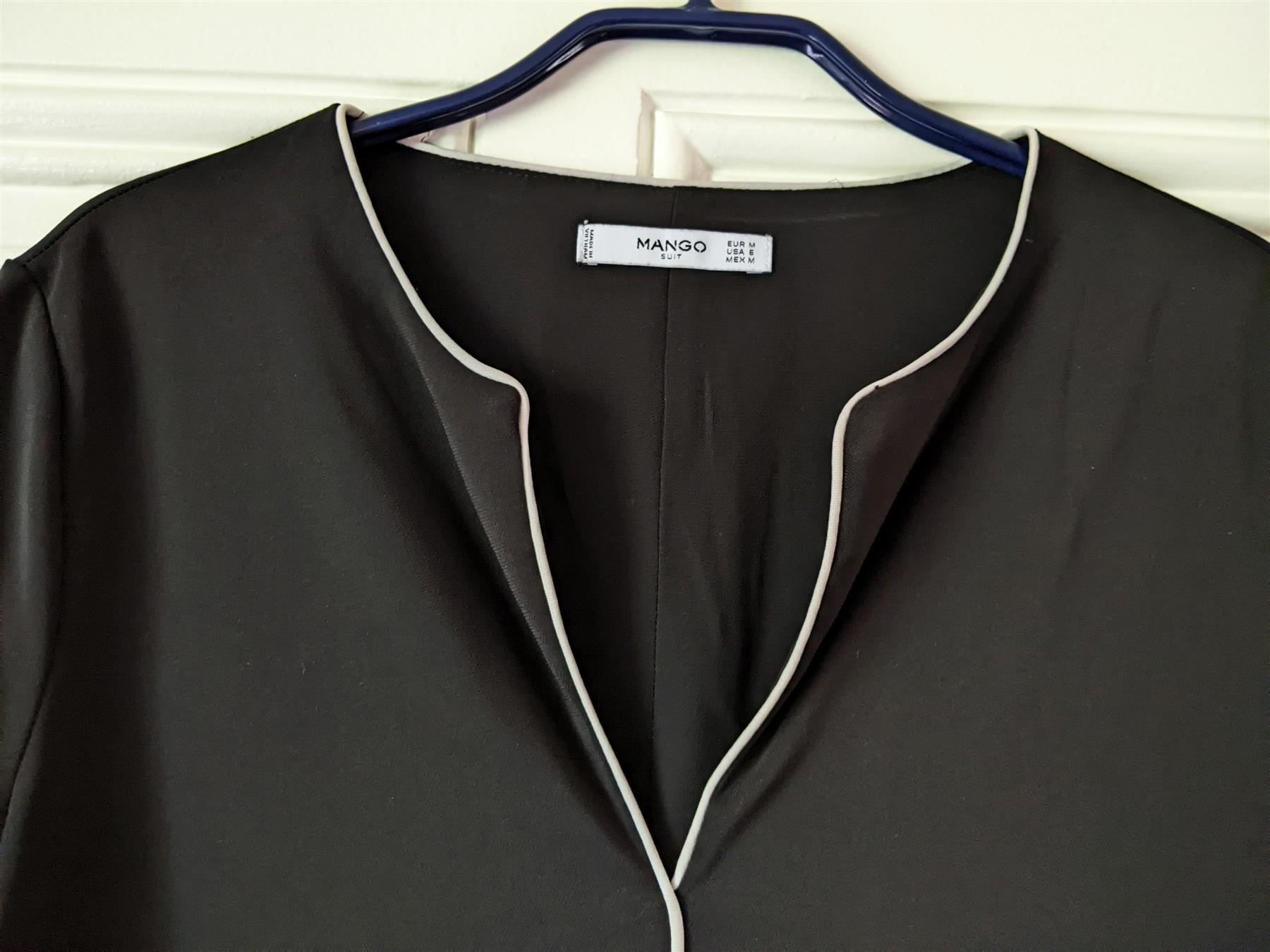 Mango Vestiti: MANGO : Robe graphique noire-crème M – Nuovo (secondo la descrizione) da Petit-Lancy venduto da lilycerise 2