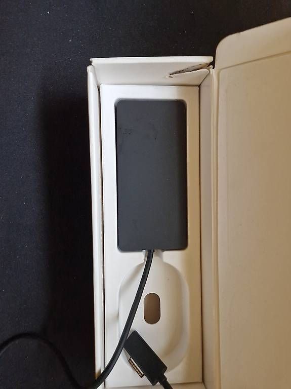 Microsoft Docking station: Microsoft Surface Dock – Usato da Koppigen venduto da abu_5syv 3