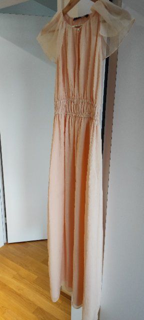 Kleider: Abendkleid/ wie NEU/ ZARA – Neu (gemäss Beschreibung) aus Zug von vik_8fdf 3