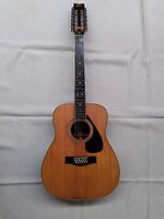 Yamaha FG 512