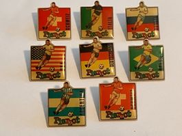 8 Pin Pierrot Fussball Mannschaften WM