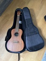 2 Ukulelen, Stimmgerät, Bücher, CD’s