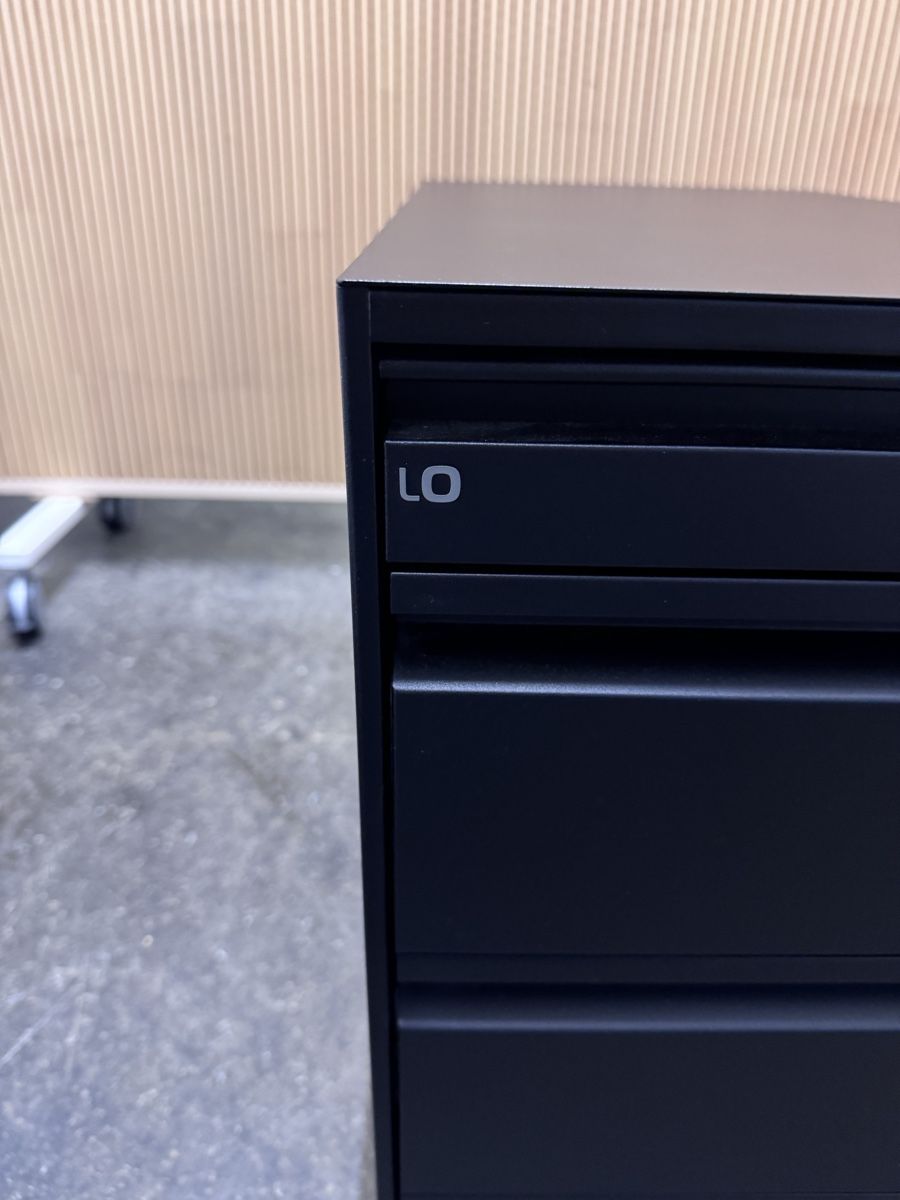 Lista Banconi: LO Lista Office Rollcontainer / Unterkorpus abschliessbar – Usato da Bern venduto da samryan 5