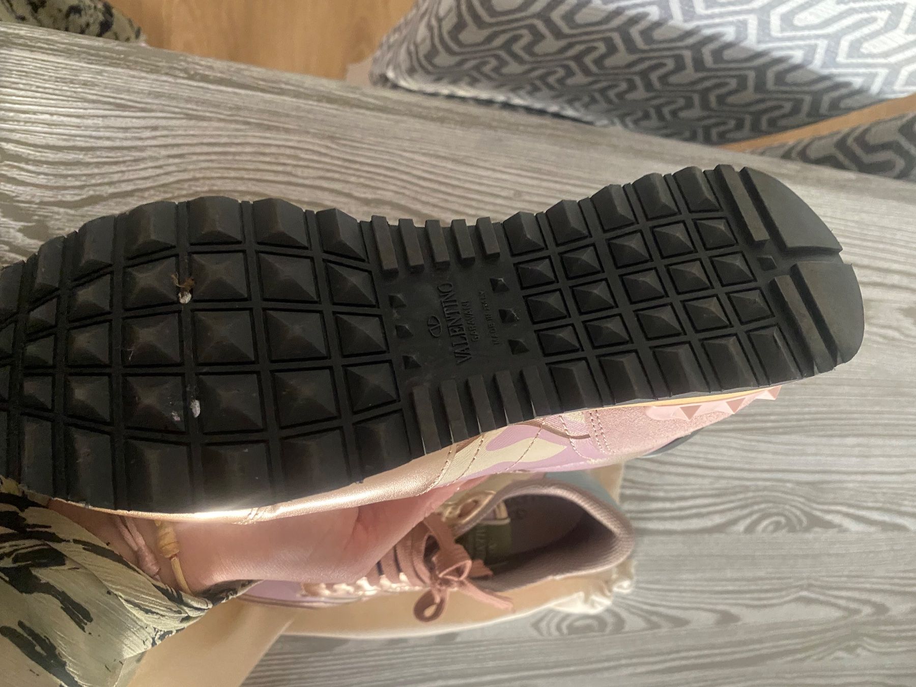Damenschuhe: Valentino Sneakers – Gebraucht aus Erlenbach ZH von Vicky123456 5