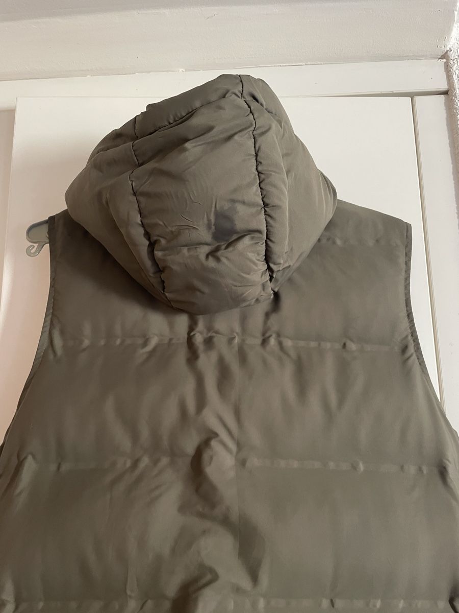 Zara Gilets: Khaki Puffer Gilet – Neuf (Voir description) à Roche VD par closetcleanse 5
