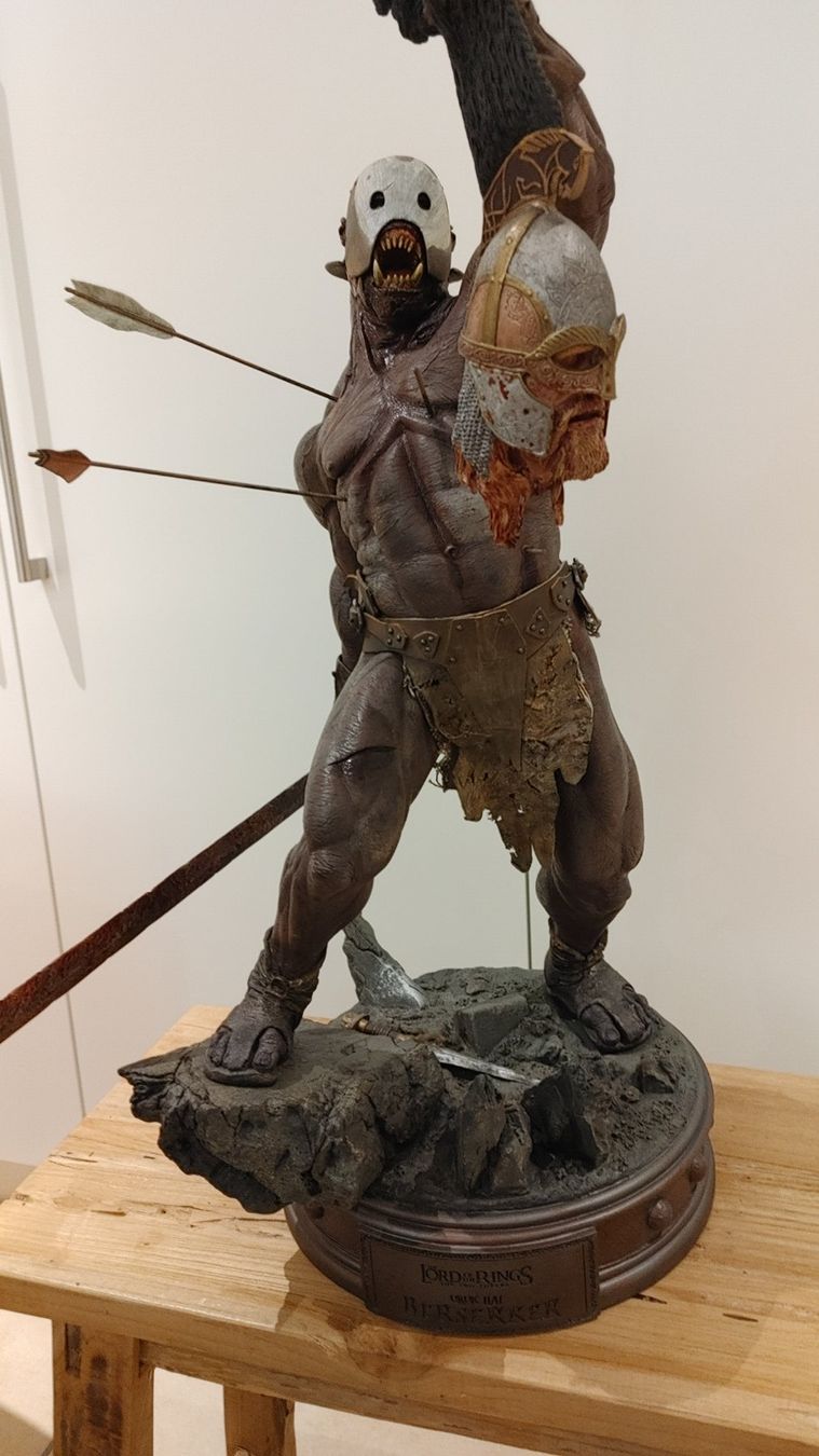 Figuren: Sideshow HERR DER RINGE URUK HAI BERSERKER EXCLUSIVE VERSION – Gebraucht aus Schwändi GL von Petra2134 2