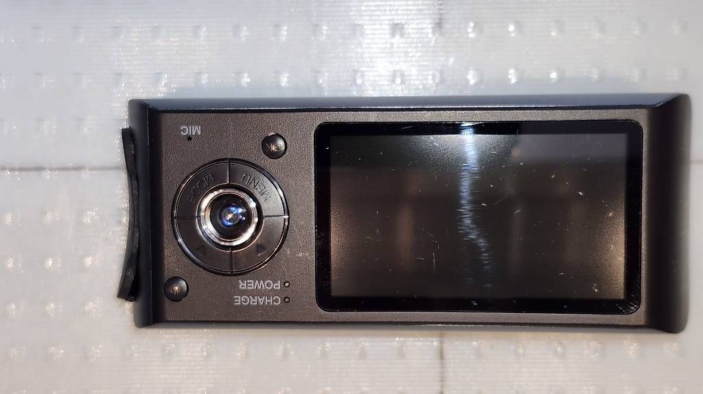 Action Cam: Camera dashcam véhicule  – Gebraucht aus Lausanne 26 von mia_262l