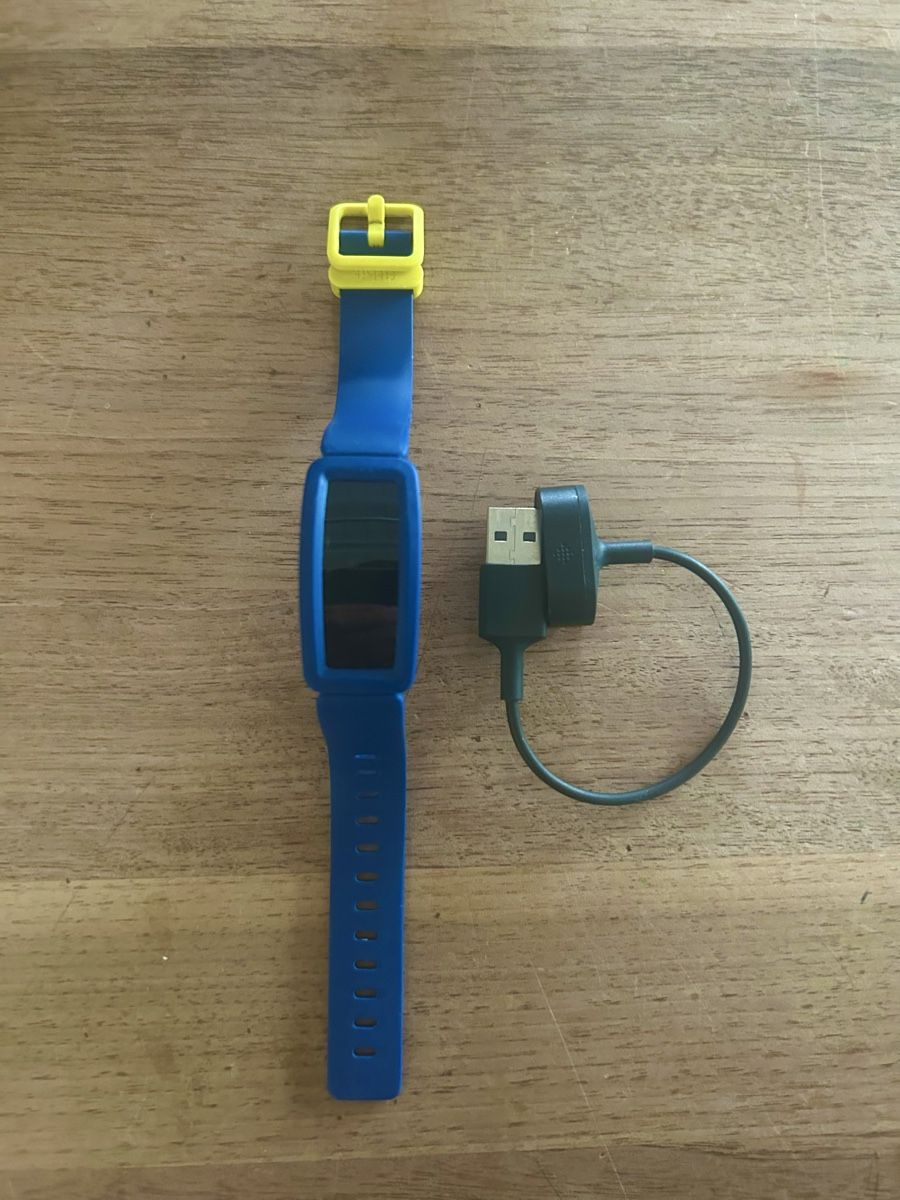 Fitbit Smartwatch: Fitbit Uhr – Nuovo (secondo la descrizione) da Büttikon AG venduto da dam_bnc2 1