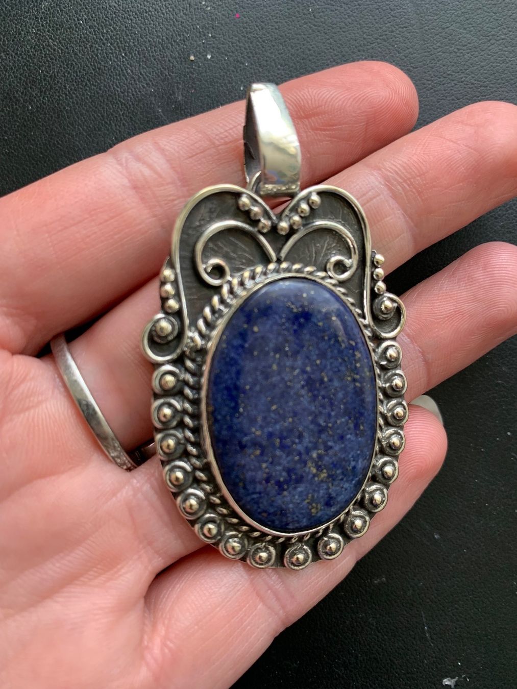 Pendentifs: Grosser Silberanhänger mit Lapislazuli – Neuf (Voir description) à Birsfelden par Exclusivity 1