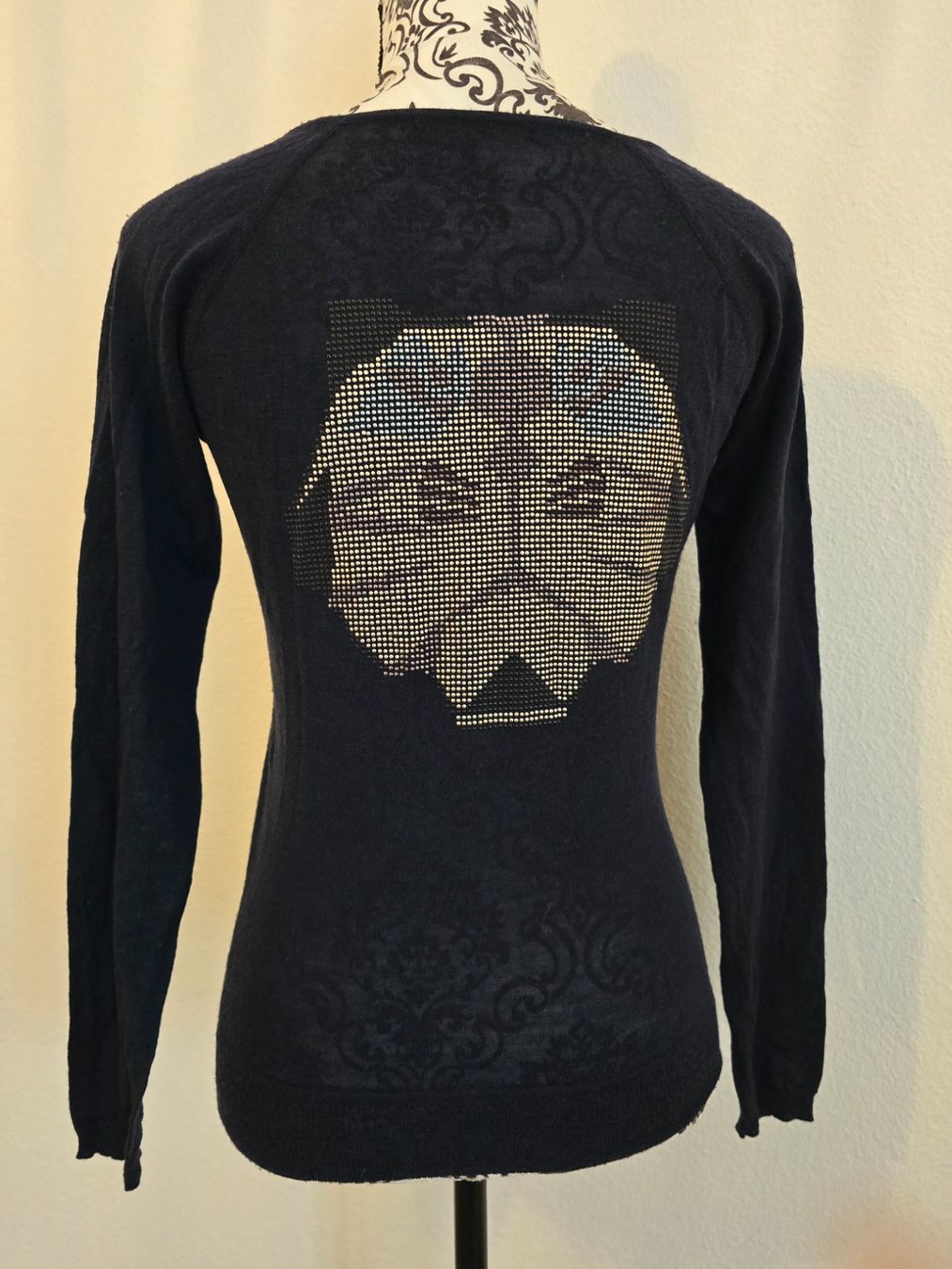 Kookai Pulls & Sweat-shirts: Pull fin Kookai avec motifs strass – D'occasion à Genève par cec_d6pg 1