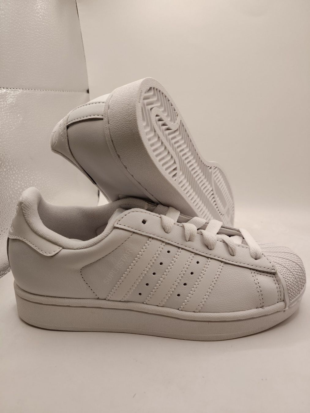 Adidas Herrenschuhe: Adidas - Superstar II Gr. 36.5 – Neu und originalverpackt aus Dällikon von Retouren_Resale