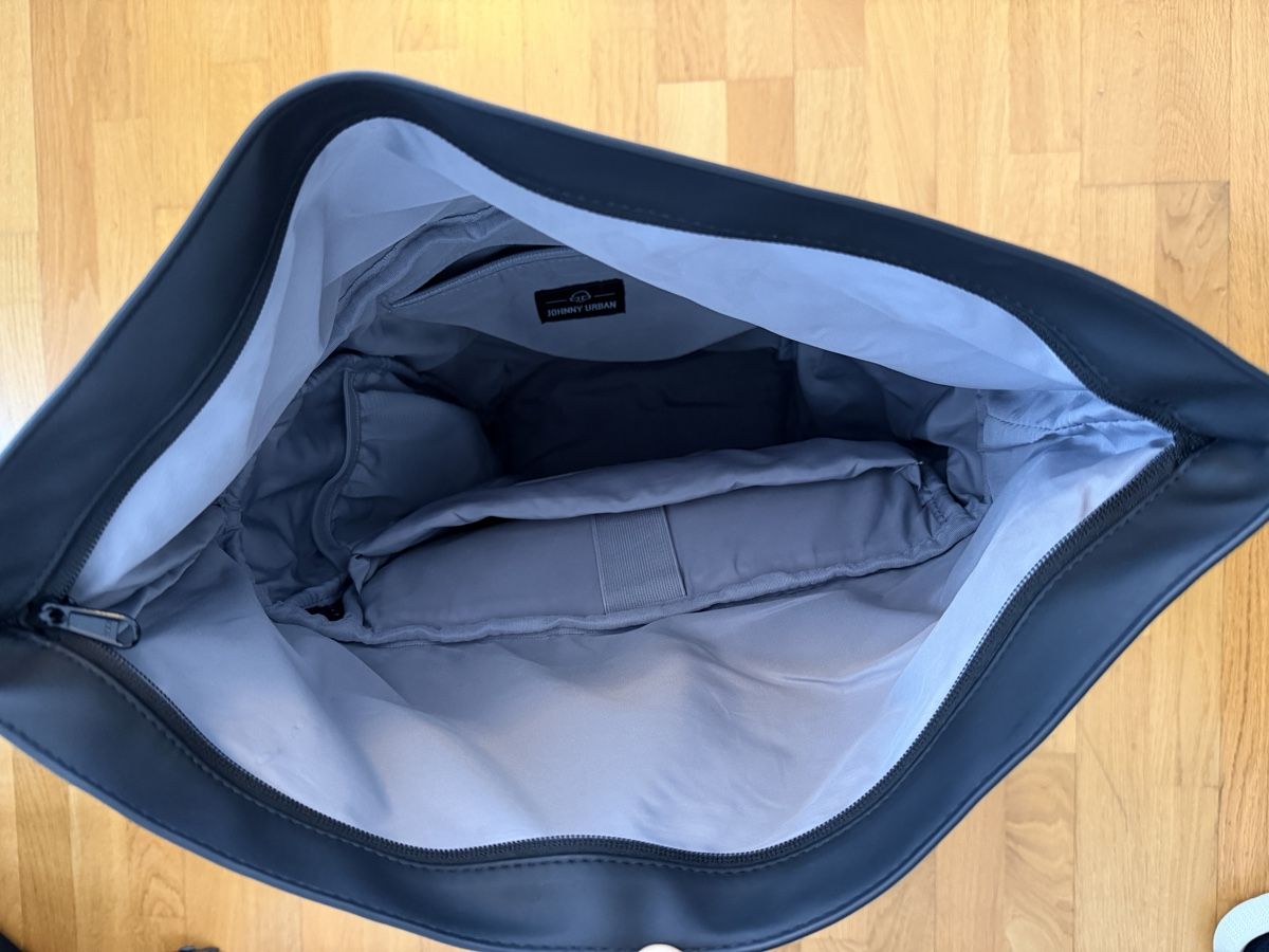 Zaini: Johnny Urban Harvey Rucksack schwarz – Usato da Weiningen TG venduto da Nice_Day 3