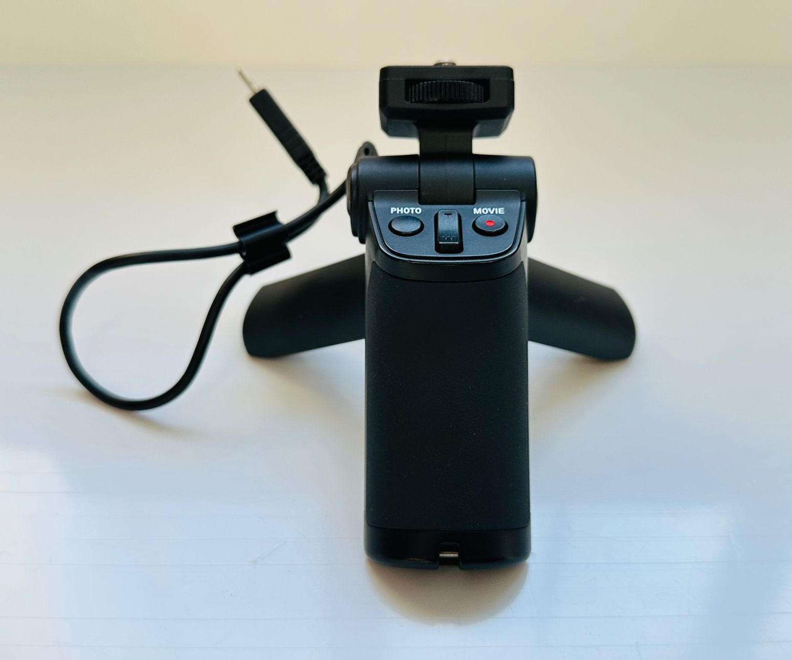 Altri Accessori: Sony VCT-SGR1 Shooting Grip – Usato da Bern venduto da der_karl 1