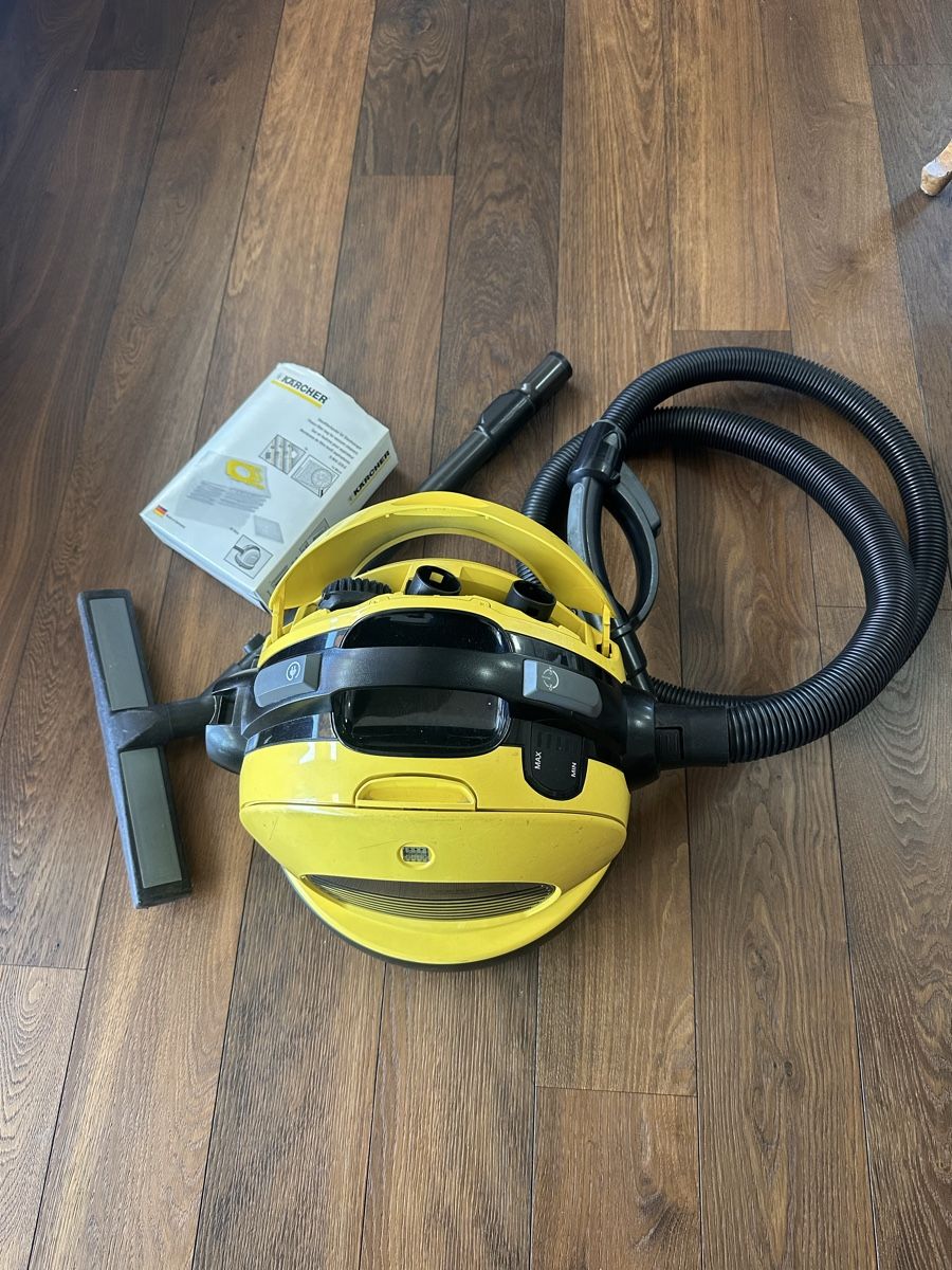 Kärcher Aspirapolveri & Accessori: Kärcher VC 6300 – Usato da Steffisburg venduto da Vsandra