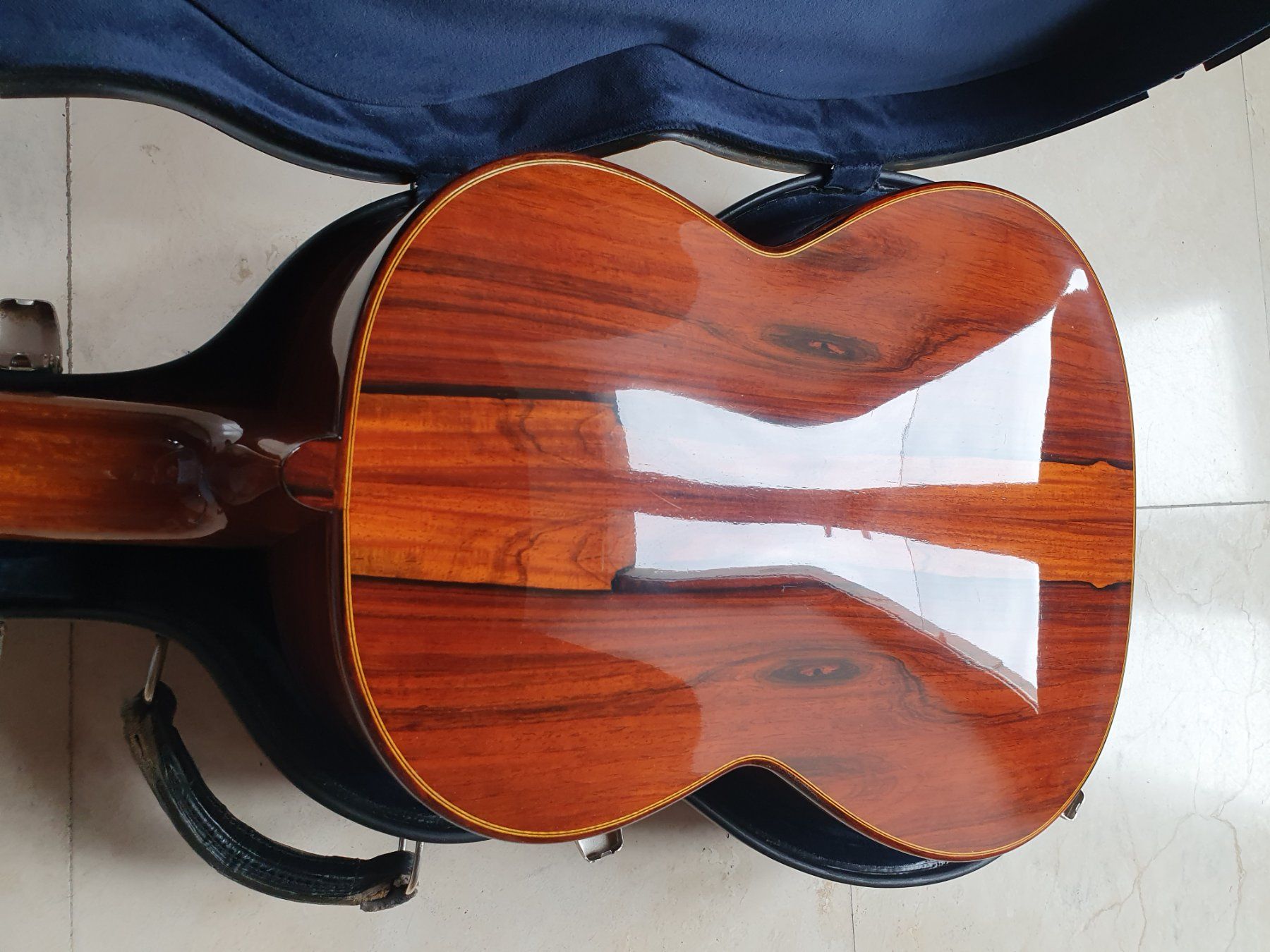Strumenti musicali: Greg Smallman 1978 prototype! – Usato da Versoix venduto da pat59see 7