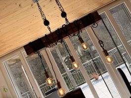 Schöne Vintage Hängelampe mit 5 LED Glühbirnen