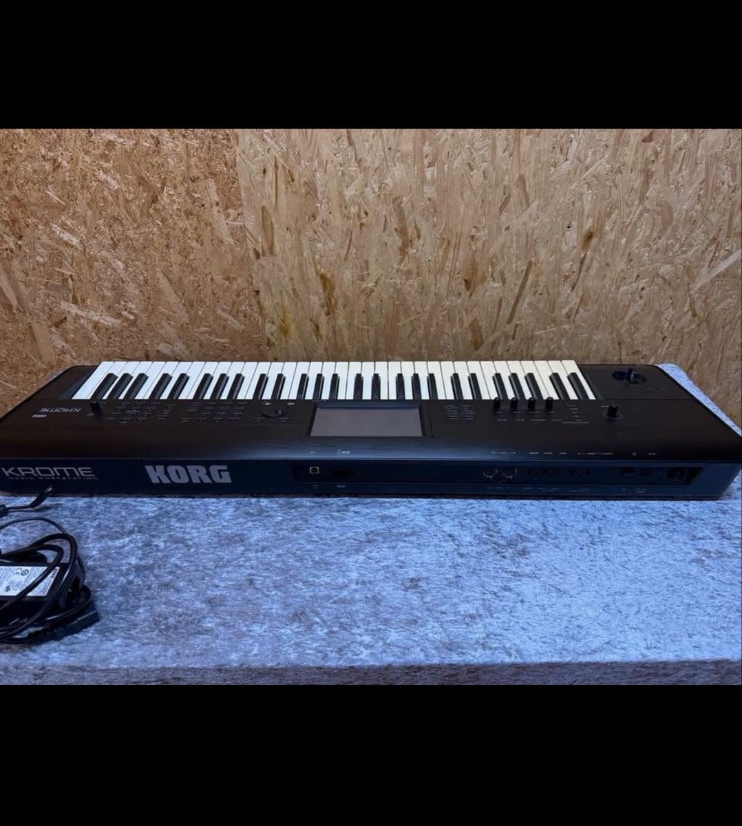 Korg Instruments de musique: Korg Krome – D'occasion à Glarus par B2K 1