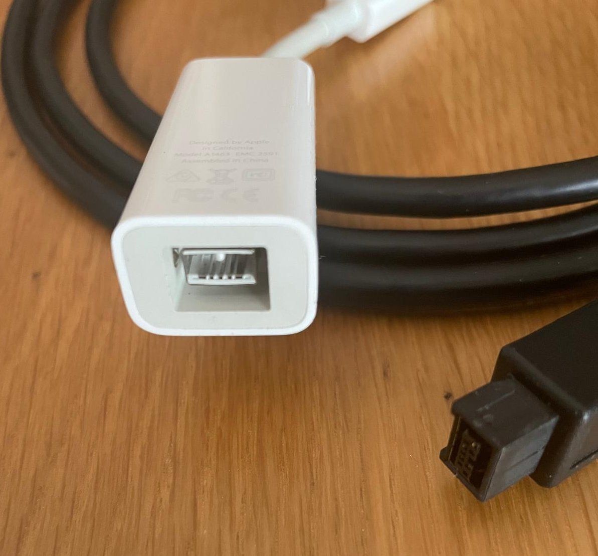 Apple Laufwerke & Adapter: Apple A1463 Thunderbolt FW800 Adapter inkl. Firewire Kabel – Gebraucht aus Schaffhausen von Jove1 2