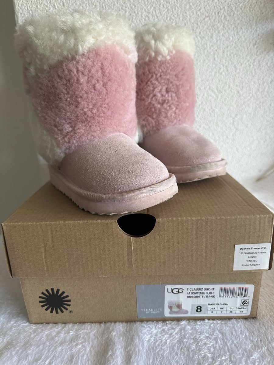Ugg Scarpe per ragazze: UGG Boots Classic Short Patchwork Fluff Grösse 25 rosa🎀 – Usato da Safenwil venduto da Whoopie1 8