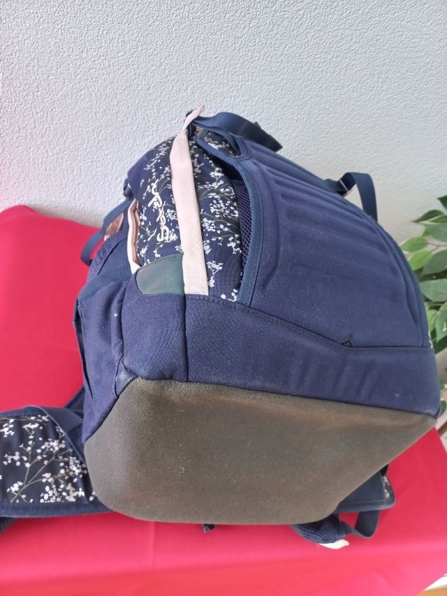 Satch Borse & Zaini: Rucksack SATCH Bloomy Breeze Match, dunkelblau – Usato da Berikon venduto da Akronym55 4