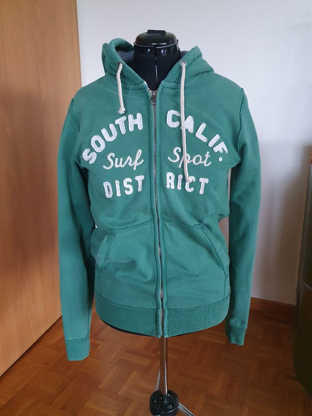Jacken: Kapuzenjacke, grün, Gr. S – Neu (gemäss Beschreibung) aus Seuzach von man_w2dj