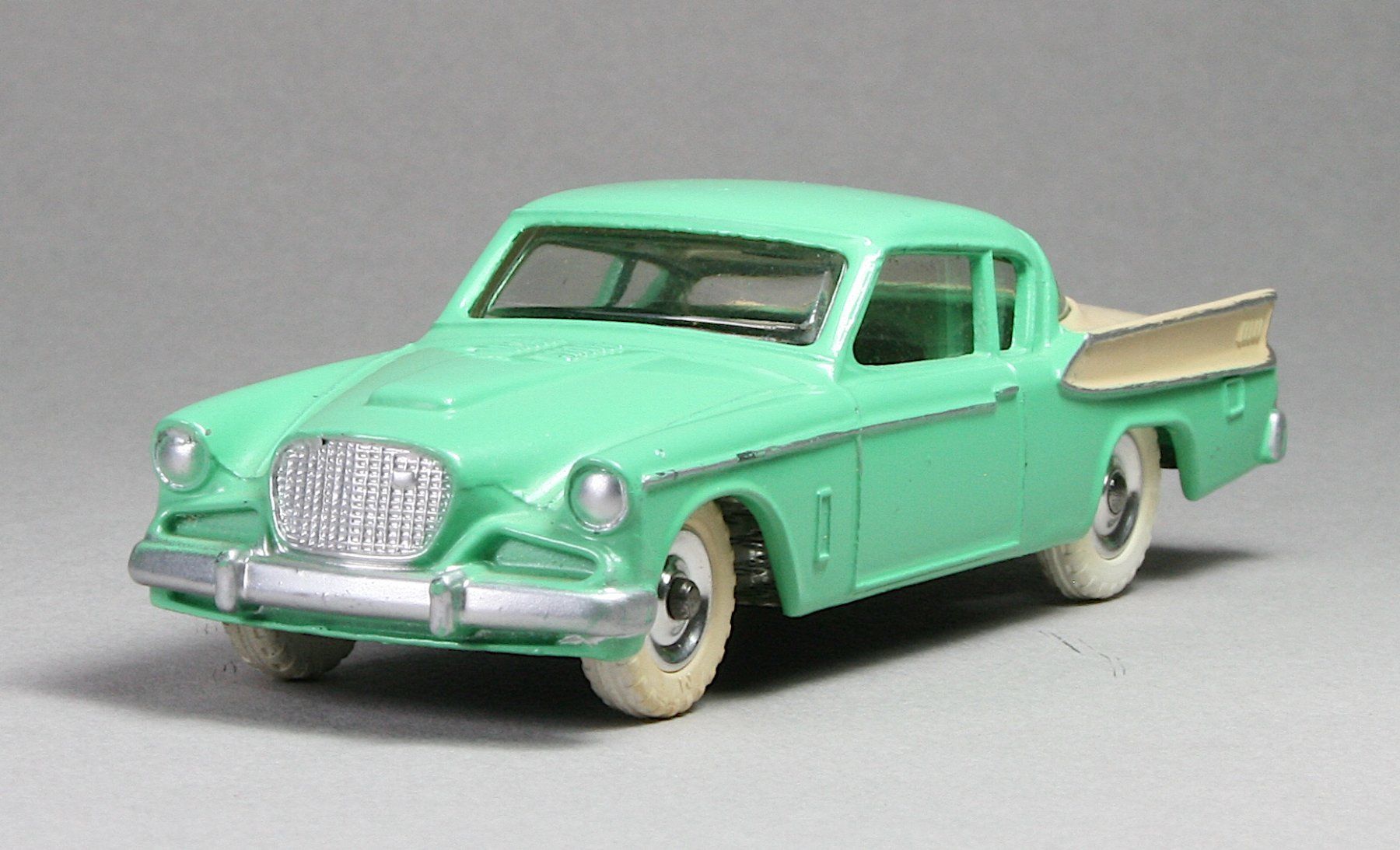 Dinky Toys Modellini d'auto: Dinky Toys 169, Studebaker Golden Hawk – Usato da Elsau venduto da Peekay8 3