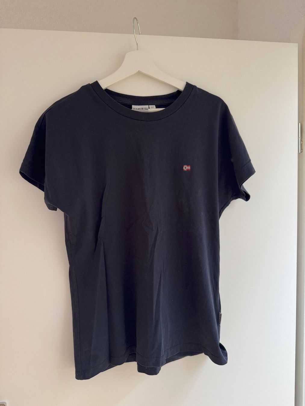 Napapijri T-shirt: T-shirt Napapijri – Usato da Morges venduto da alice.marie