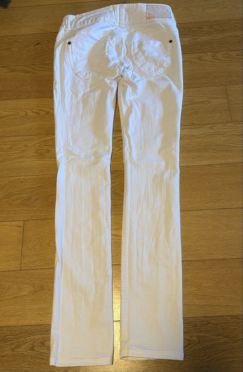 Jeans: Jeans blanc taille 34 – Gebraucht aus Thonex von TropicalPlantsCorner 1